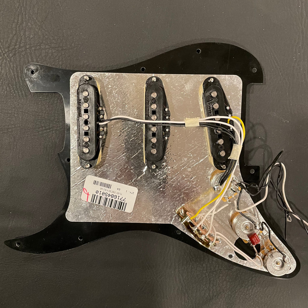 Fender Hot Noiseless Loaded Pickguard